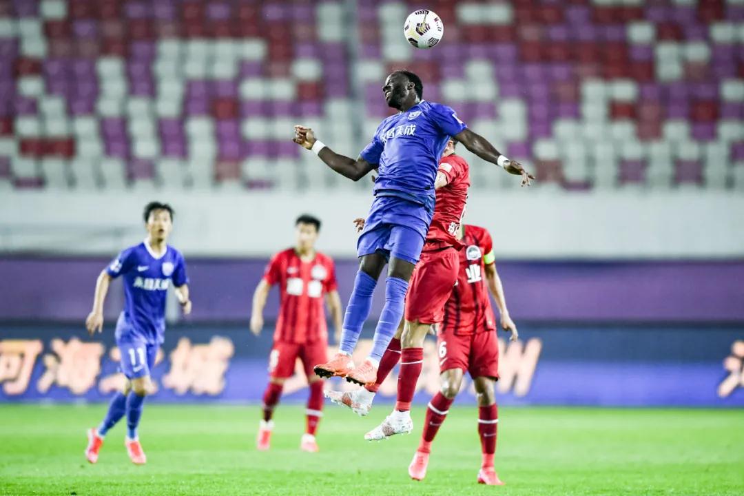 جدول ترتيب دوري أبطال أوروبا للرجالأحدث التحديثات والمفاجآت