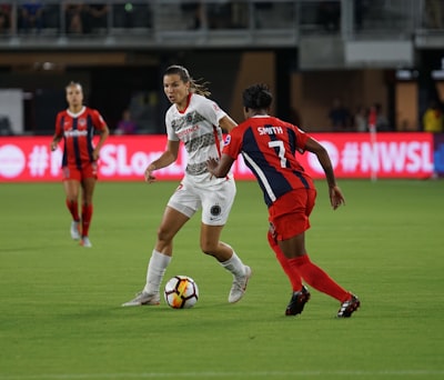 بثمباشرلماتشالاهليوالترجياليوممواجهةناريةبينعمالقةالكرةالعربية