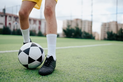 ميلان وإنتر ميلان اليومصراع العمالقة في الدوري الإيطالي