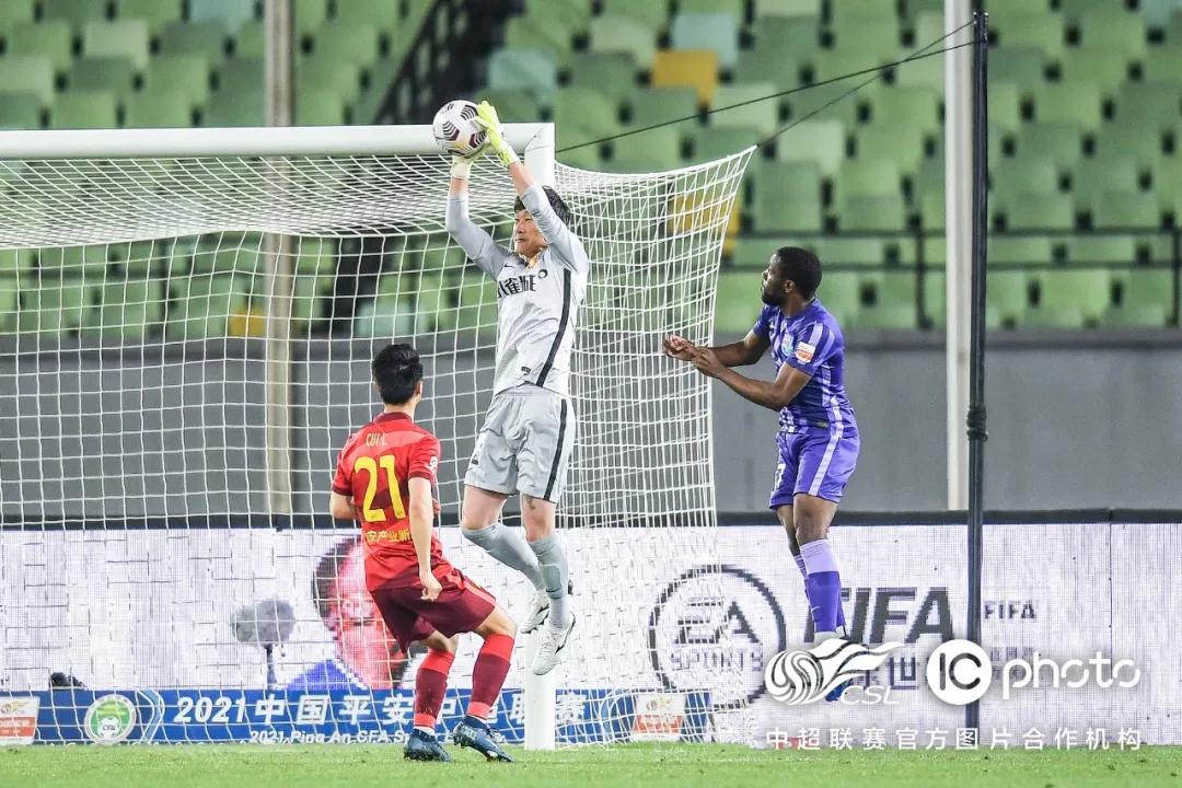 هدف محمد صلاح في رومالحظة تاريخية لا تُنسى في دوري أبطال أوروبا