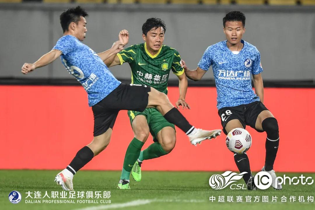 هل برشلونة طلع من دوري ابطال اوروبا 2024؟