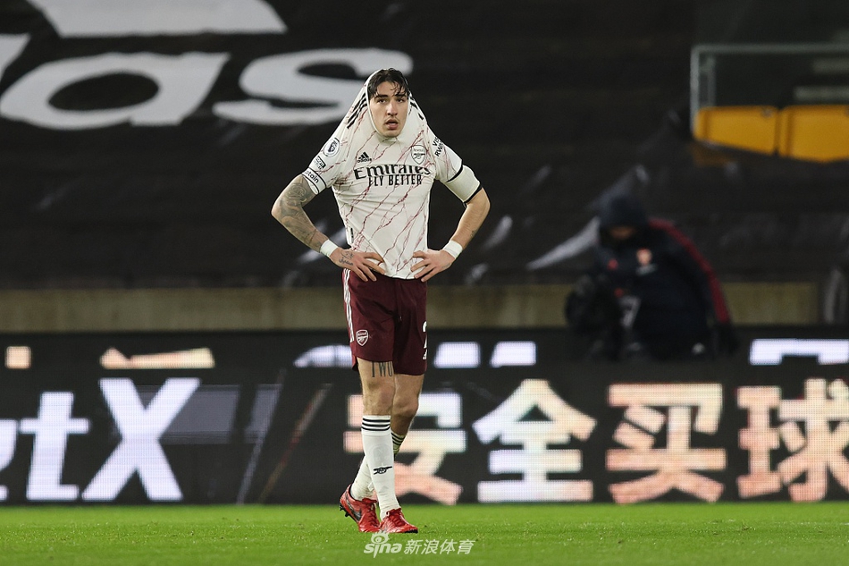 يوفنتوس وميلان مباشرمواجهة كلاسيكية في الدوري الإيطالي