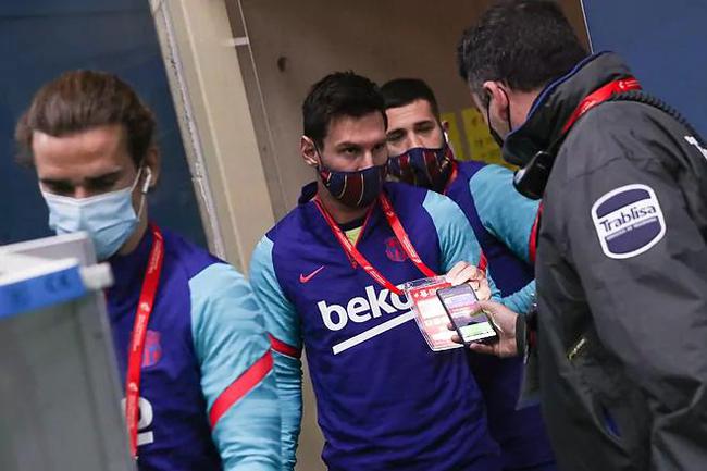 هدف صلاح في رومارحلة النجم المصري نحو المجد الإيطالي