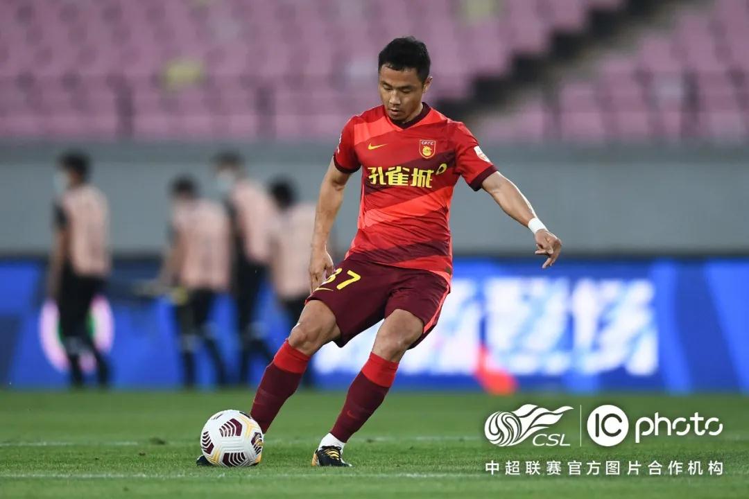 هداف الدوري المصري 2024من يتصدر سباق التهديف هذا الموسم؟