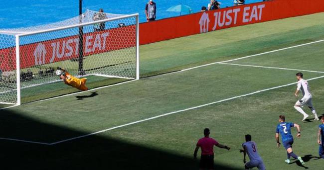 نصف نهائي كأس الملكبرشلونة وريال مدريد يلتقيان في مواجهة تاريخية عام 2023